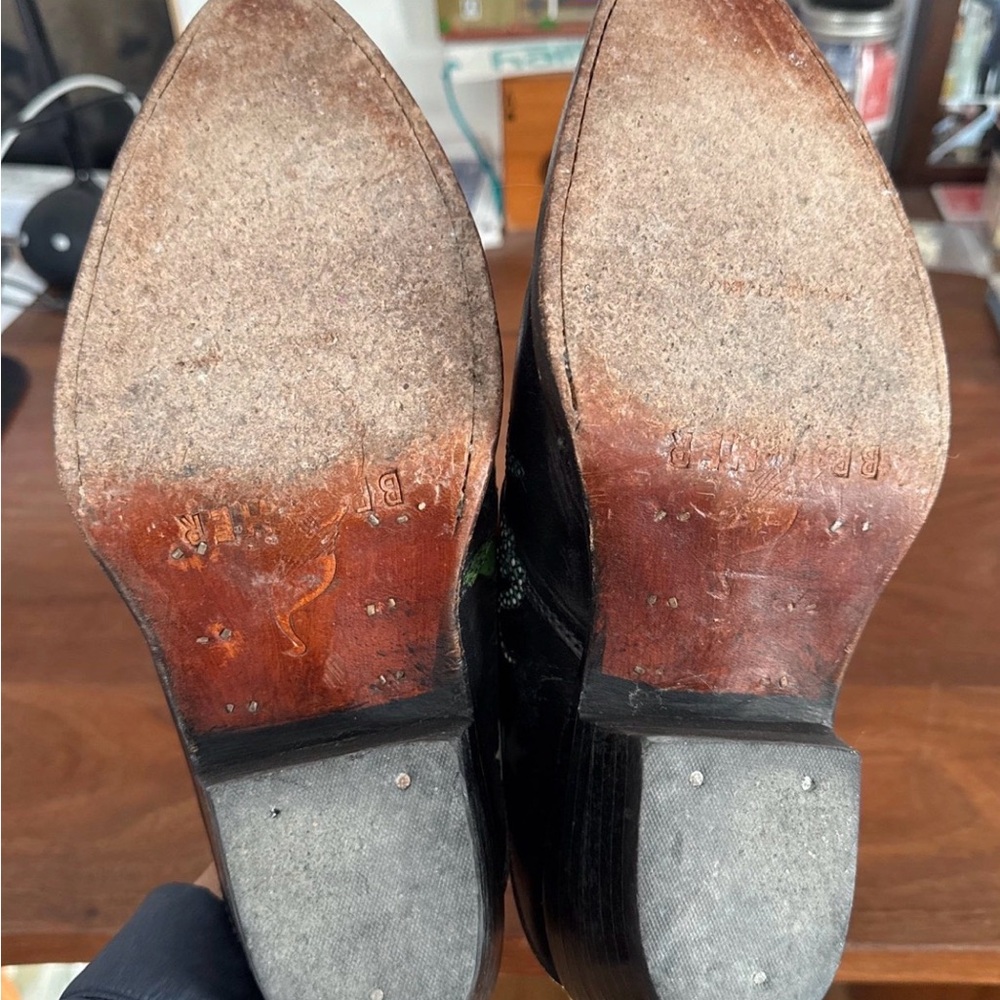 Brother Vellies’ 2020 Doodle Mule from their 2020 collection. - Picture 12 of 14
